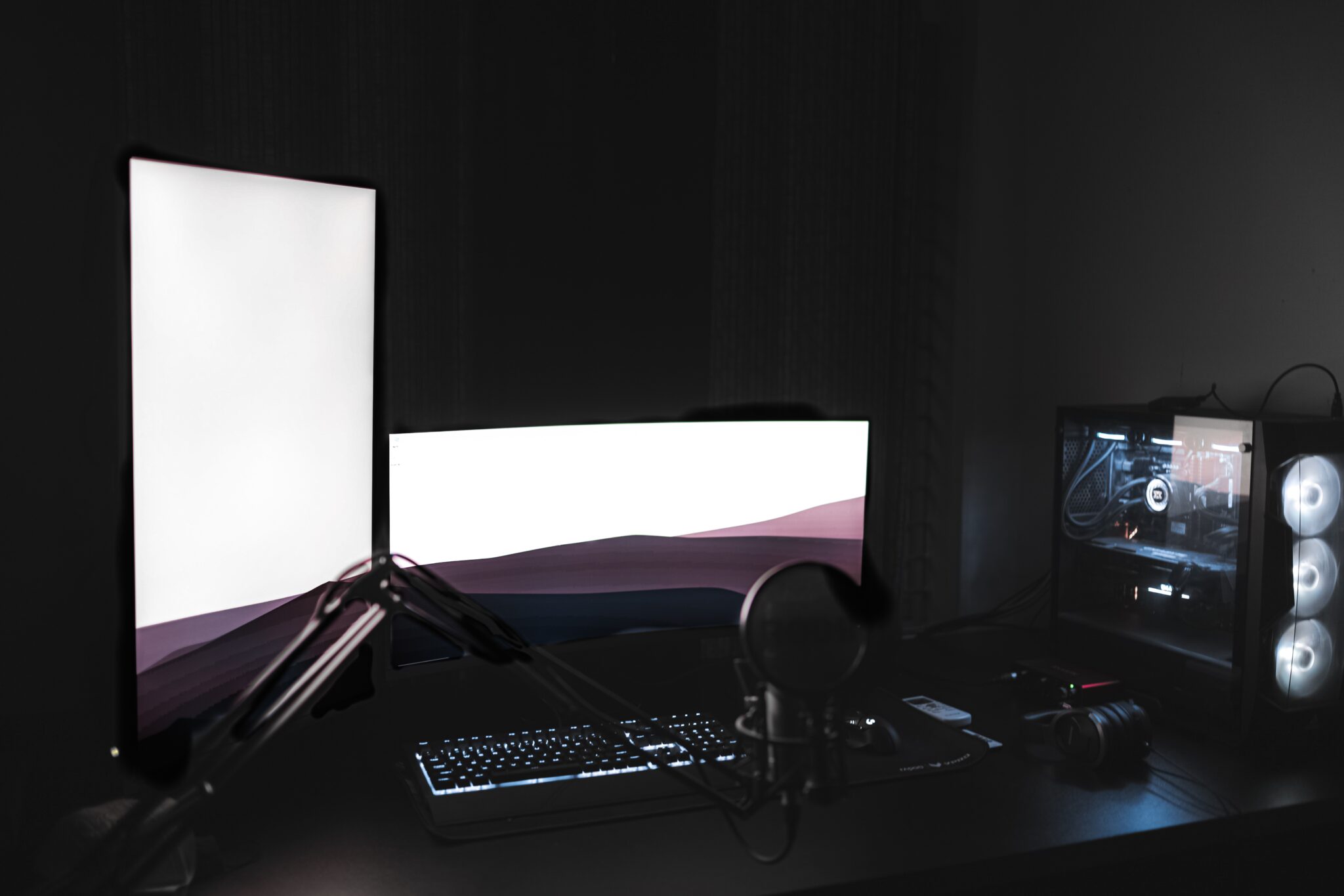 How To Turn On LG Monitor? Monitor Imperium